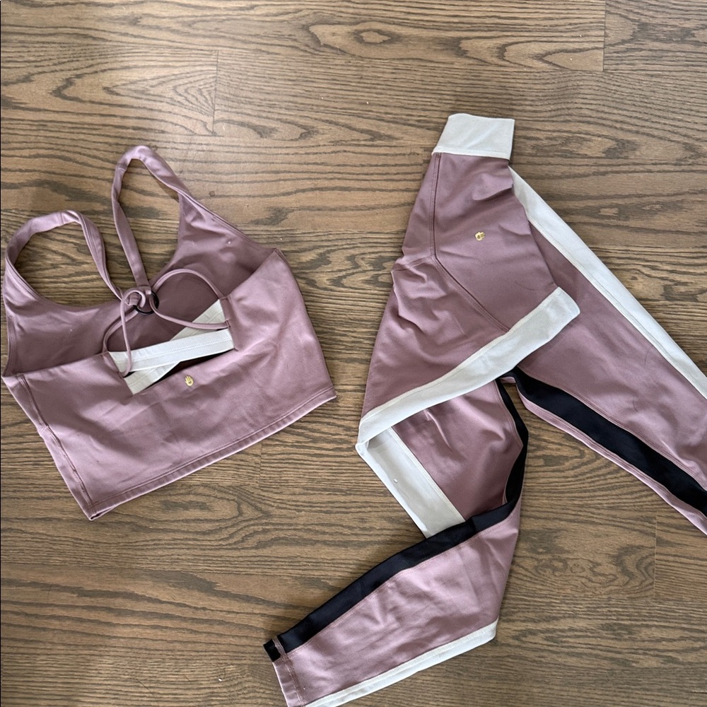 Spiritual Gangster Mauve Pink & White Colorblock Sports Bra and Leggings Set - Picture 2 of 4